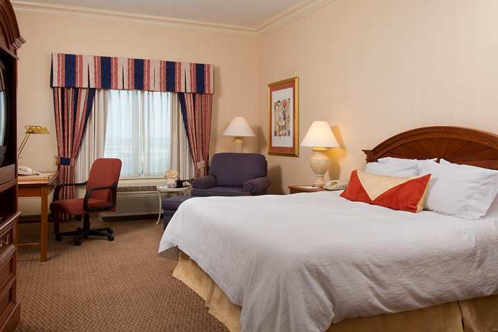 Hilton Garden Inn Edison/Raritan Center Room photo